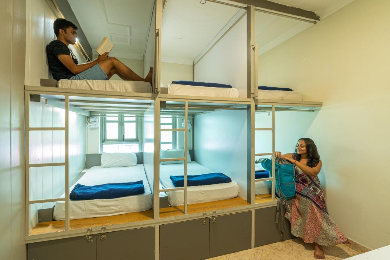 Hostel Madpackers Rishikesh Laxman Jhula Exterior foto